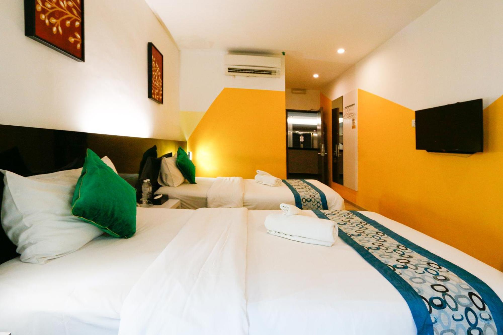 Golden Roof Hotel Ampang Ipoh Exteriör bild