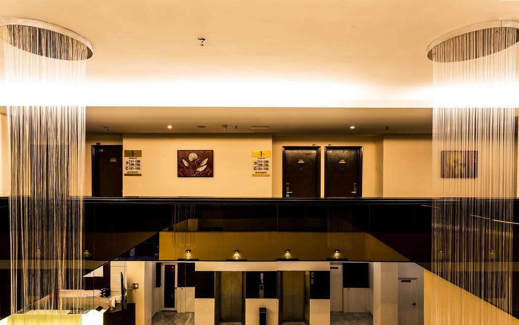 Golden Roof Hotel Ampang Ipoh Exteriör bild